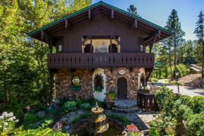 Отель Storybook Riverside Inn  Ливенворт